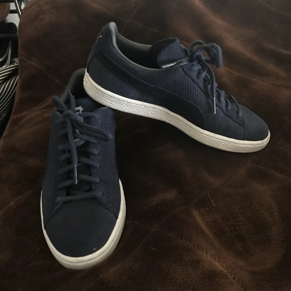 Blue suede pumas